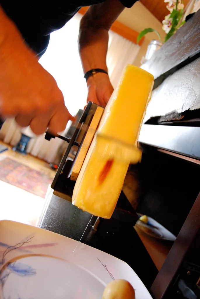 Fromage à raclette sans croûte en tranches